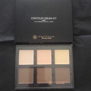 Contour Cream Kit Light